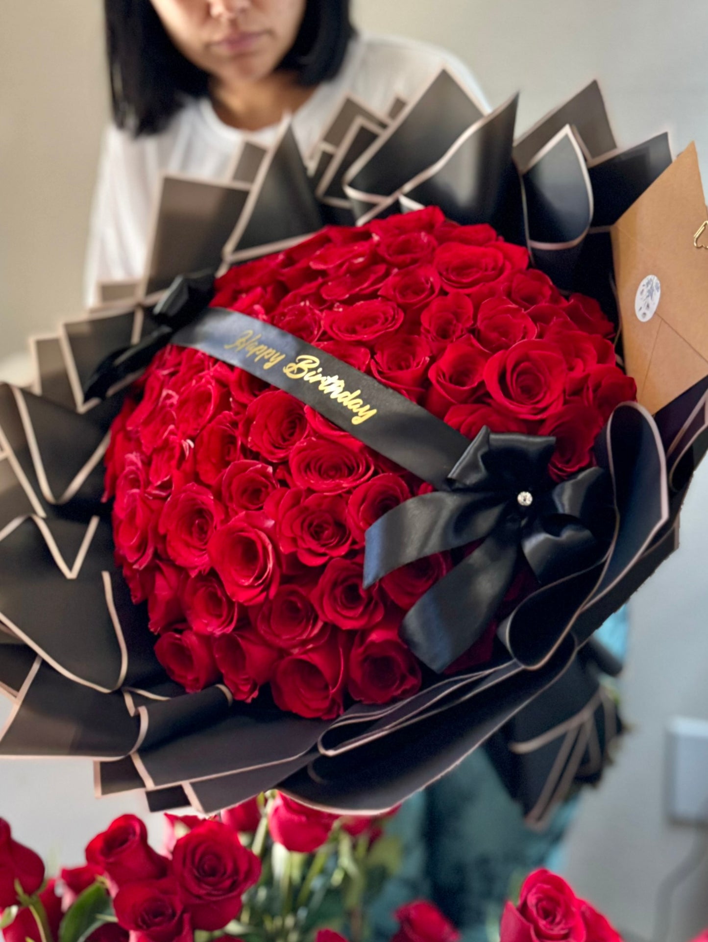 70 Red Roses Bouquet | Ramo Buchon Rosas