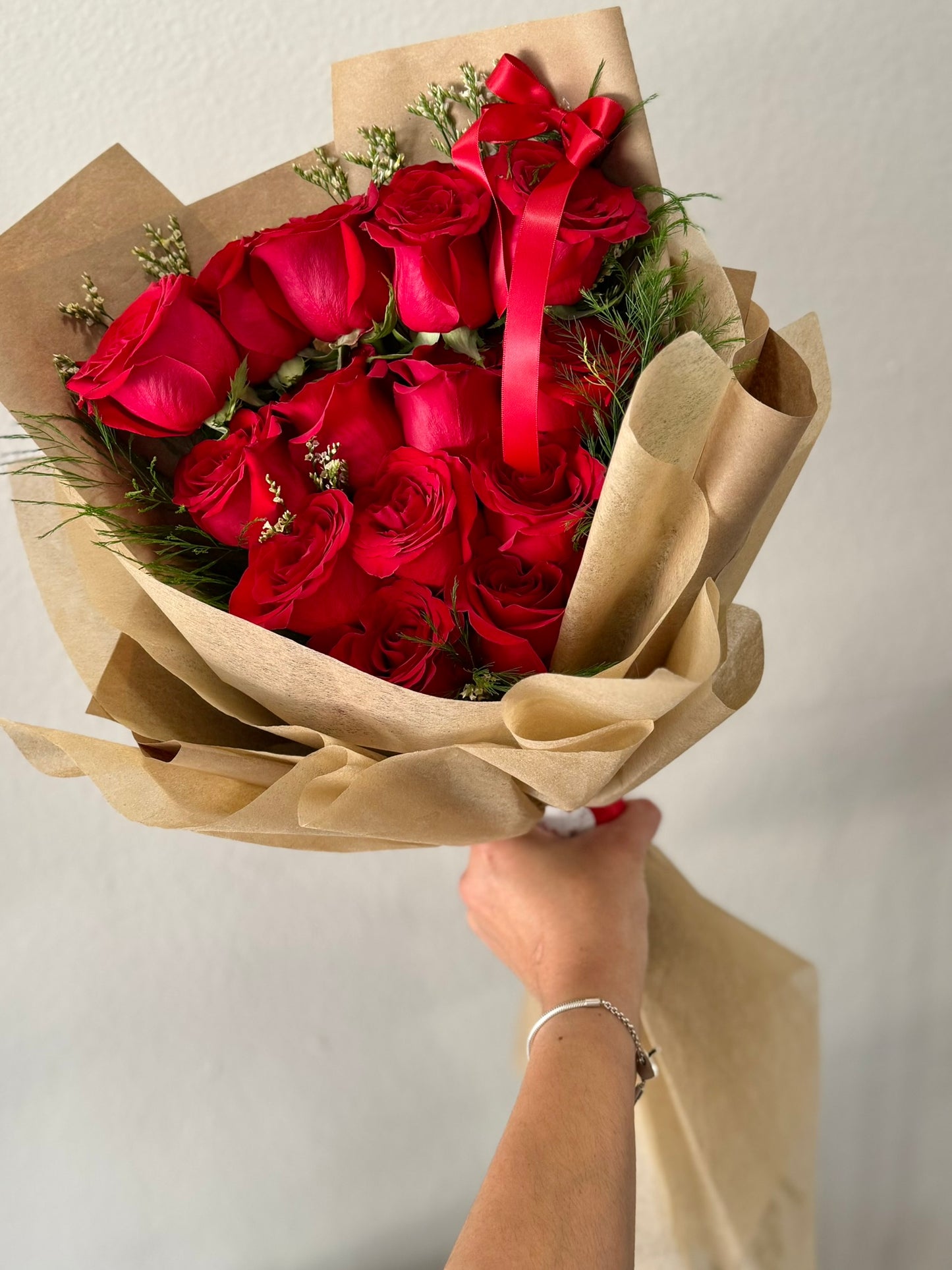 14 Red Roses Black or Carft Wrapping VD