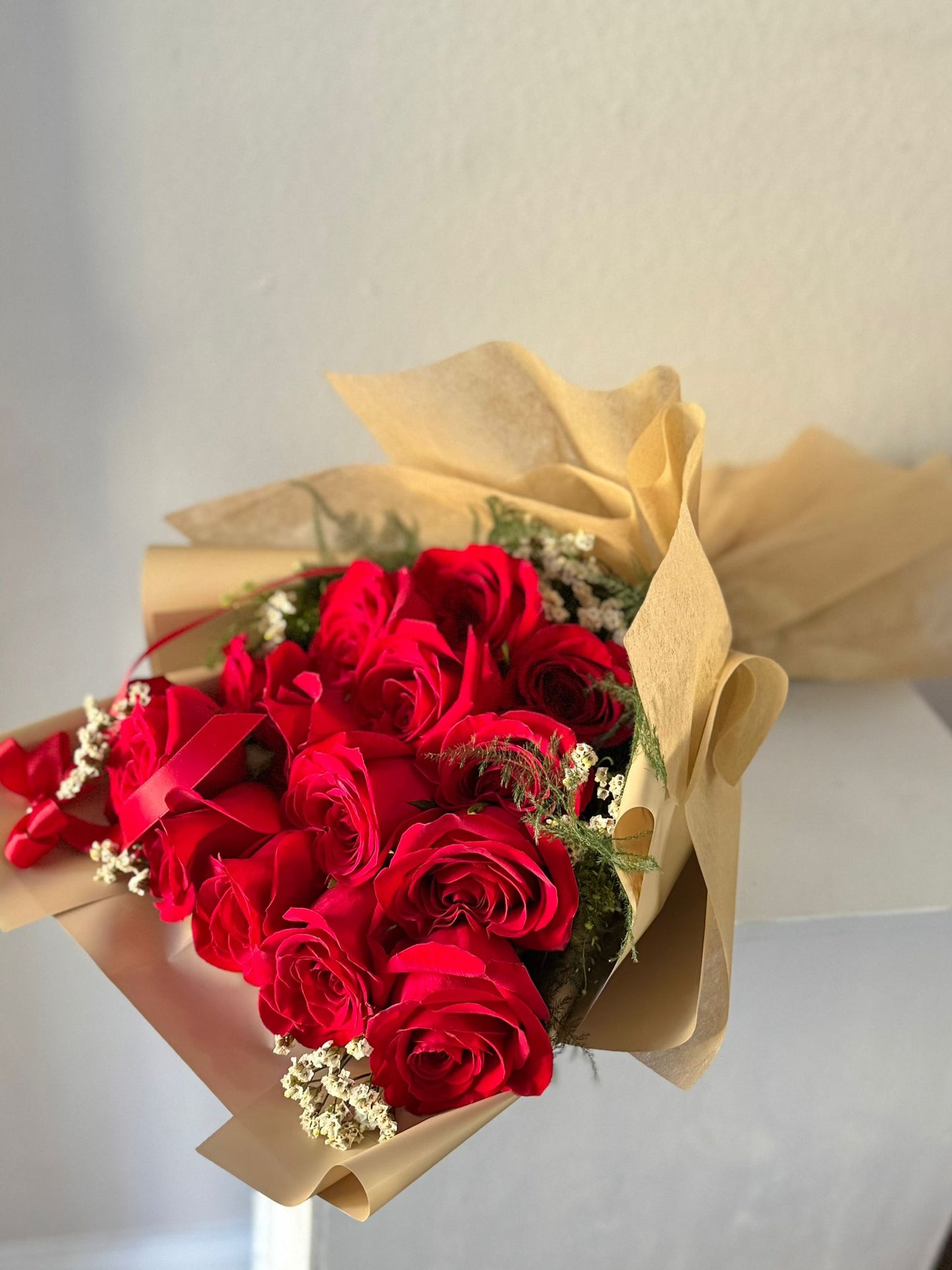 14 Red Roses Black or Carft Wrapping VD