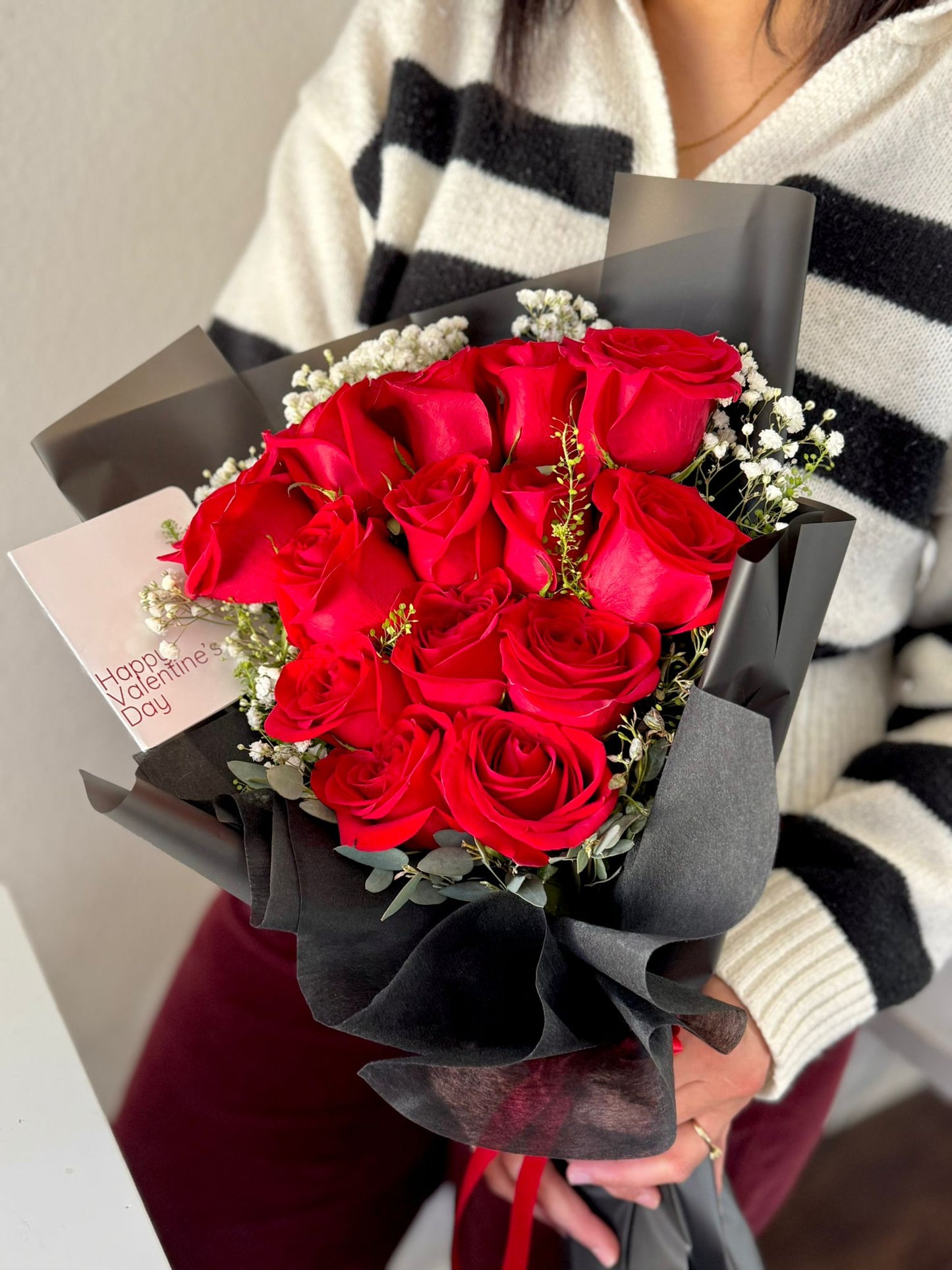 14 Red Roses Black or Carft Wrapping VD