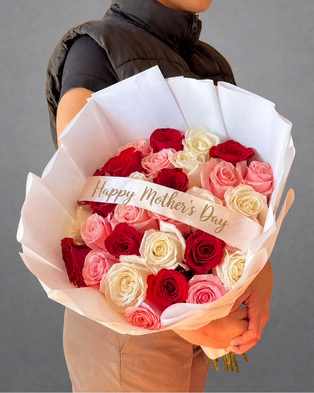 30 White Pink Red Hand Tied Boquet MD