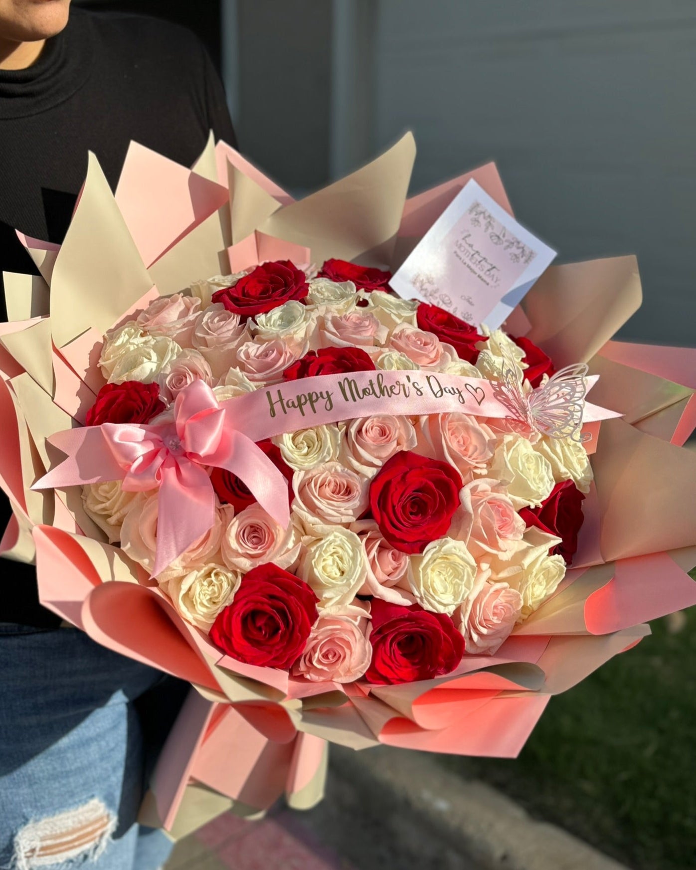 50 Red Pink White Roses (2)