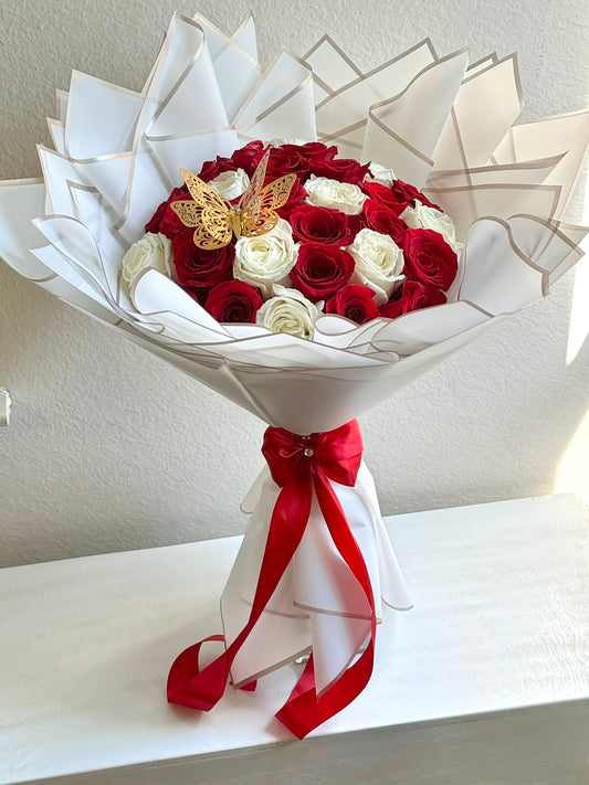 25 Red White Roses White Wrapping Red Ribbon